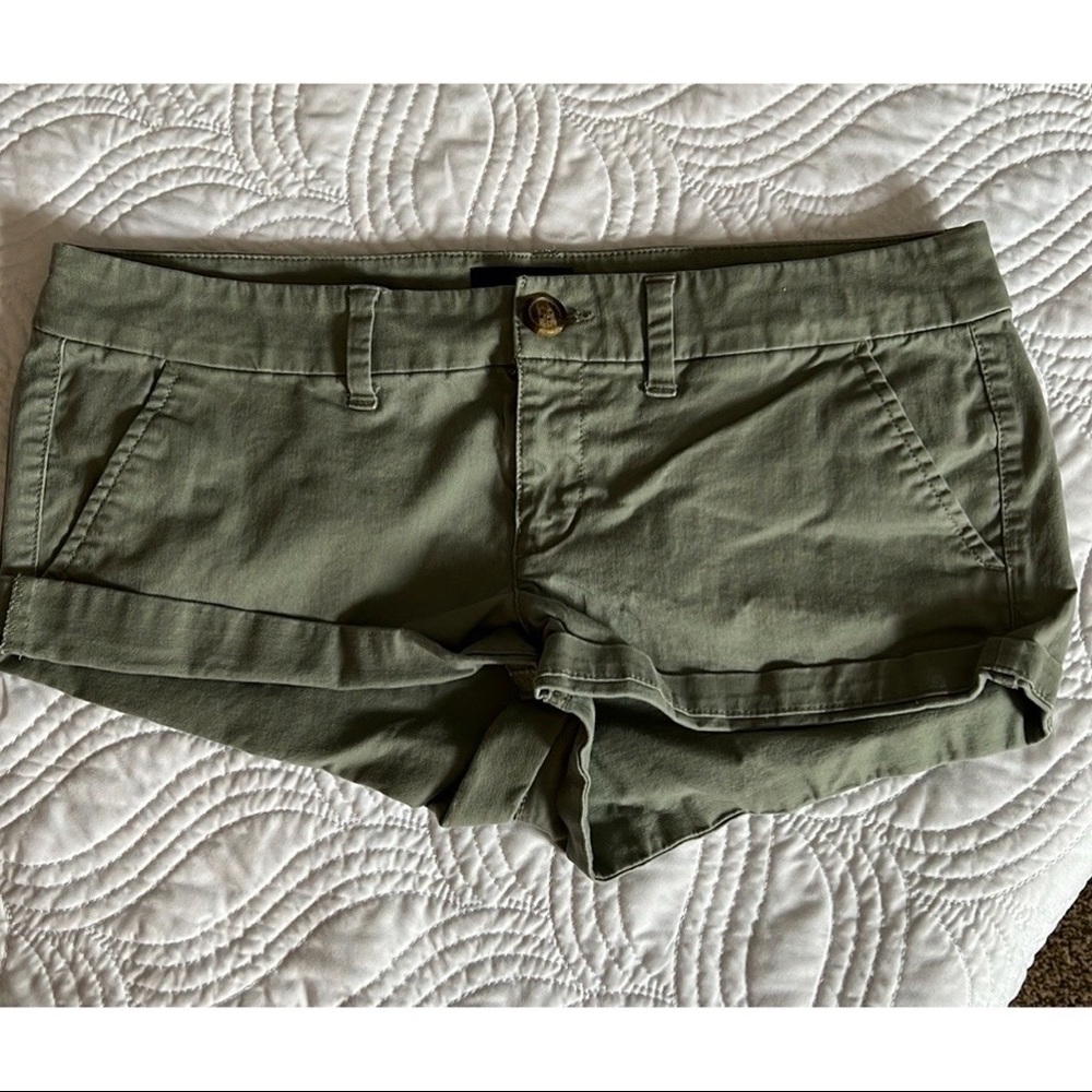 AE Shortie Shorts in Olive Green
